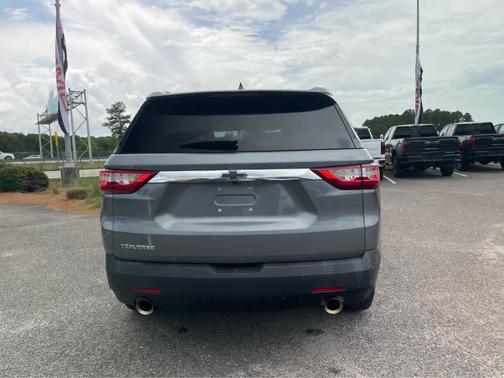 Satin Steel Metallic 2018 Chevrolet Traverse LS