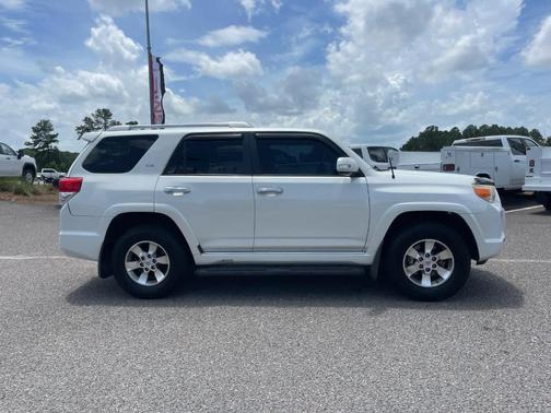 Blizzard Pearl Metallic 2013 Toyota 4Runner SR5