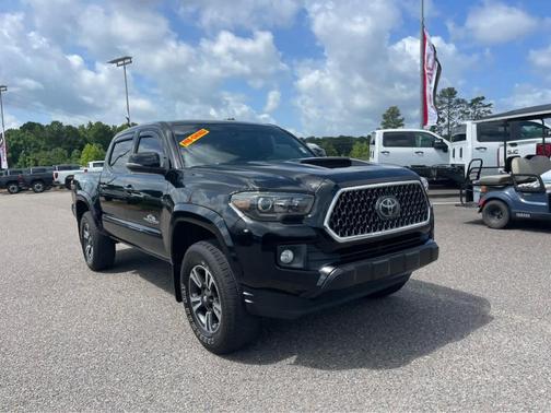 Midnight Black Metallic 2018 Toyota Tacoma TRD Sport
