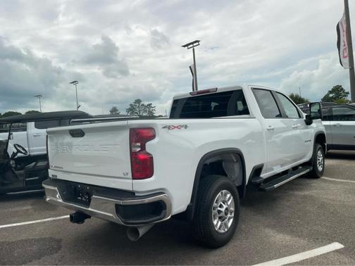 Summit White 2025 Chevrolet Silverado 2500 LT