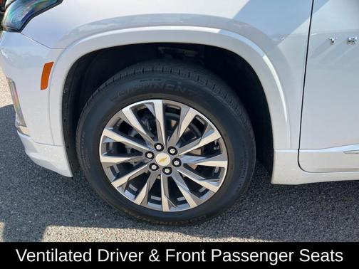 2022 Chevrolet Traverse Premier