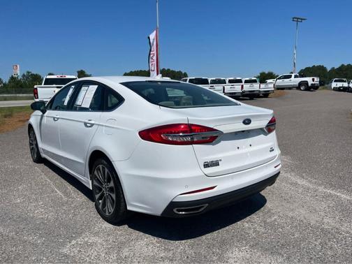 Oxford White 2020 Ford Fusion SE