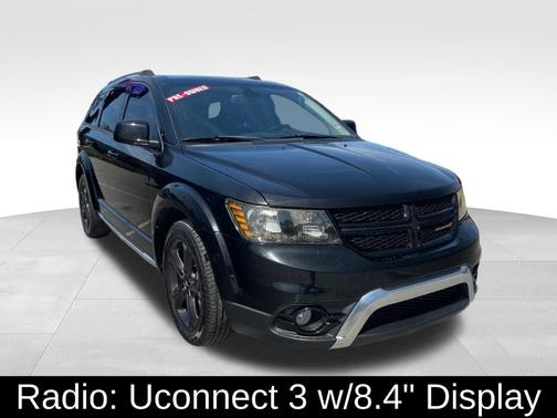 Pitch Black Clearcoat 2020 Dodge Journey Crossroad
