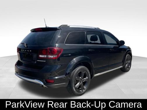Pitch Black Clearcoat 2020 Dodge Journey Crossroad
