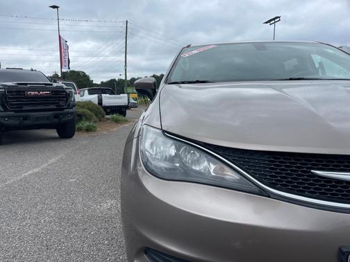 2017 Chrysler Pacifica Touring