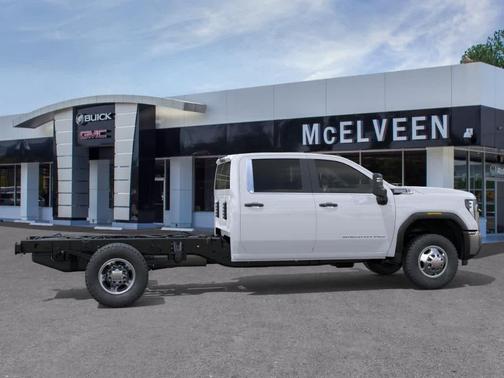 Summit White 2026 GMC Sierra 3500 Pro