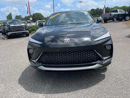 Ebony Twilight Metallic 2024 Buick Envista Avenir