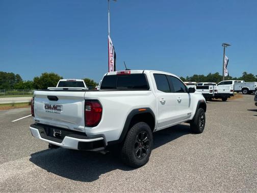 Summit White 2024 GMC Canyon Elevation