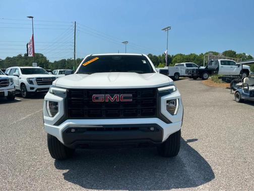 Summit White 2024 GMC Canyon Elevation