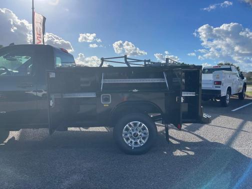 2025 GMC Sierra 2500 Pro