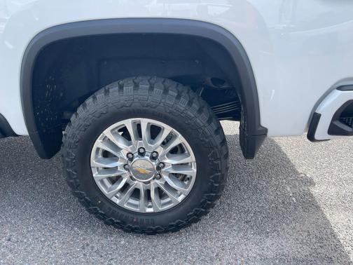 2022 Chevrolet Silverado 2500 High Country