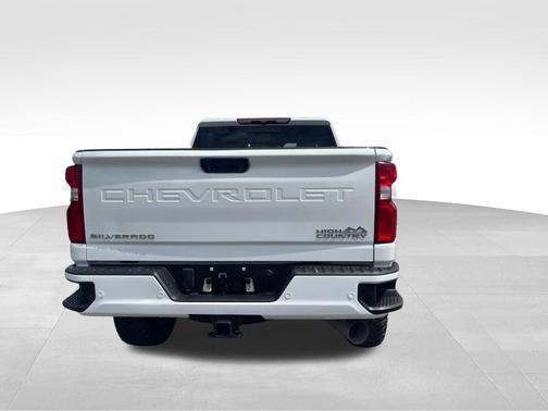 2022 Chevrolet Silverado 2500 High Country