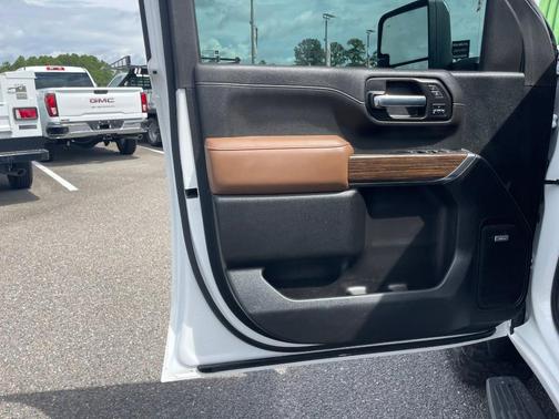 2022 Chevrolet Silverado 2500 High Country