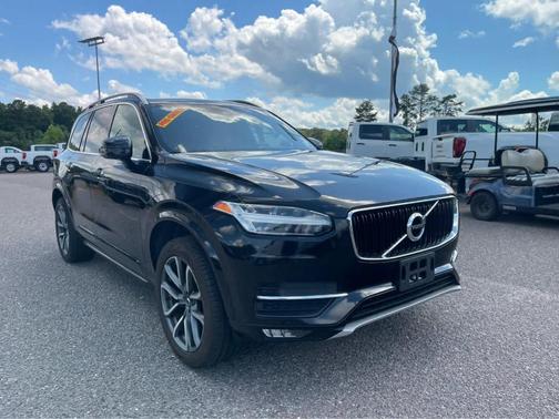 Onyx Black Metallic 2018 Volvo XC90 T5 Momentum