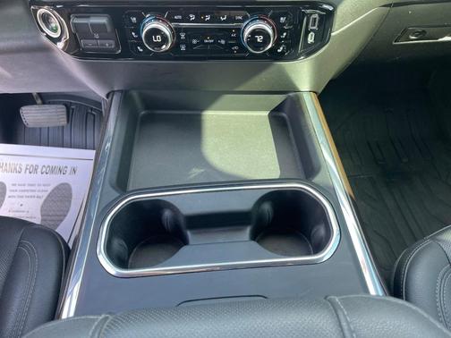 2024 GMC Sierra 3500 SLT