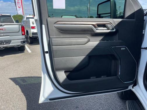 2024 GMC Sierra 3500 SLT