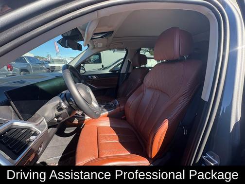 2023 BMW X7 xDrive40i