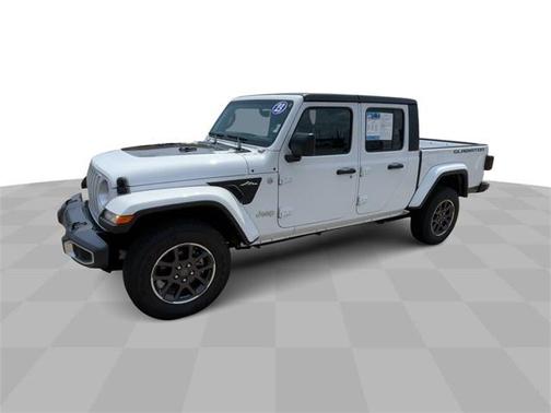 2023 Jeep Gladiator Overland