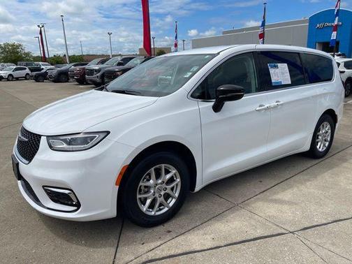 Bright White Clearcoat 2024 Chrysler Pacifica Touring L