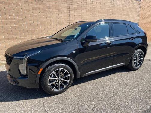 2024 Cadillac XT4 Sport
