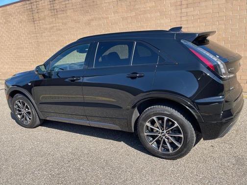 2024 Cadillac XT4 Sport