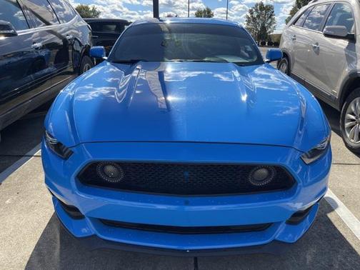 2017 Ford Mustang V6