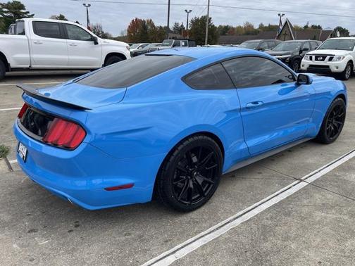 2017 Ford Mustang V6
