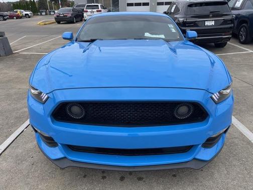 2017 Ford Mustang V6