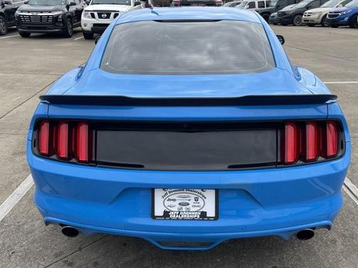 2017 Ford Mustang V6