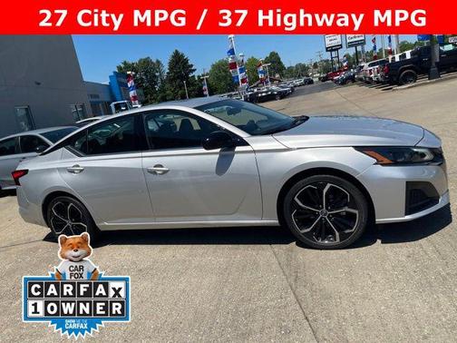 Brilliant Silver Metallic 2024 Nissan Altima SR FWD