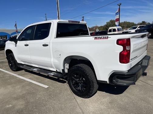 2022 Chevrolet Silverado 1500 Custom Trail Boss