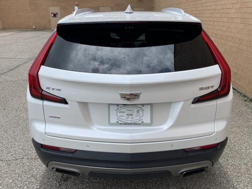 2019 Cadillac XT4 Premium Luxury