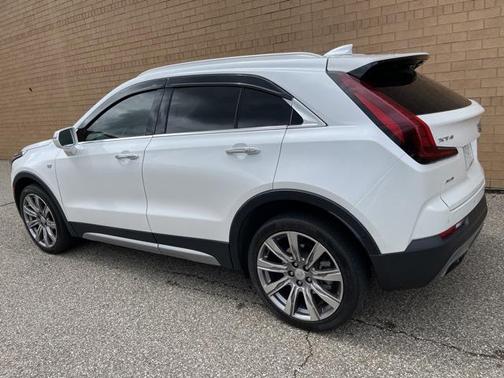 2019 Cadillac XT4 Premium Luxury