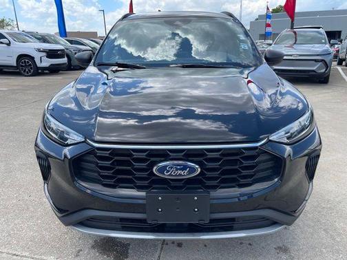 AGATE BLACK METALLIC 2025 Ford Escape ST-Line