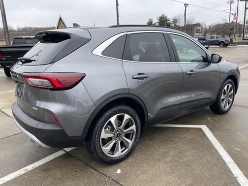 2025 Ford Escape Platinum