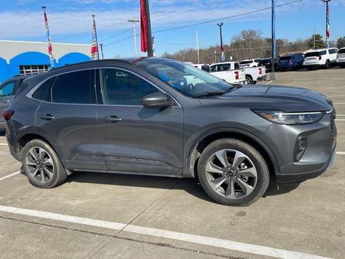 2025 Ford Escape Platinum