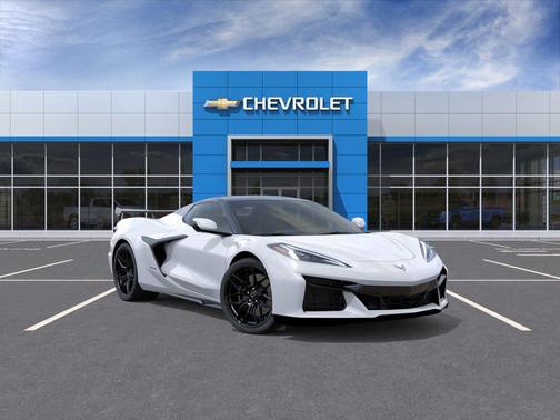Arctic White 2026 Chevrolet Corvette Z06