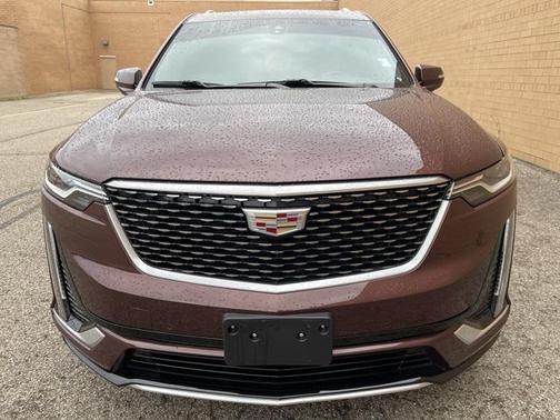 2022 Cadillac XT6 Luxury AWD