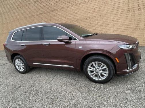 2022 Cadillac XT6 Luxury AWD