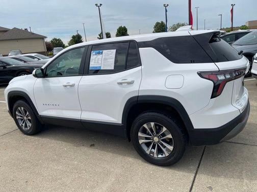 Summit White 2026 Chevrolet Equinox 1LT