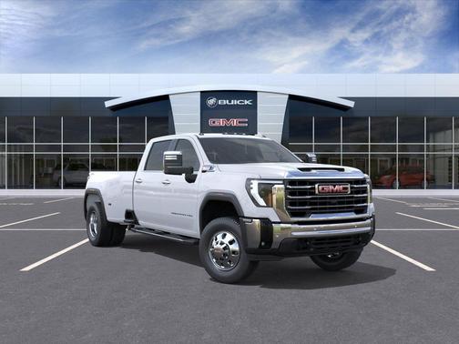 Glacier White Tricoat 2026 GMC Sierra 3500 SLT