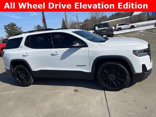 2023 GMC Acadia AWD SLT