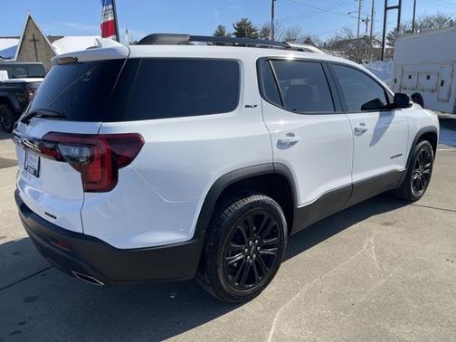 2023 GMC Acadia AWD SLT