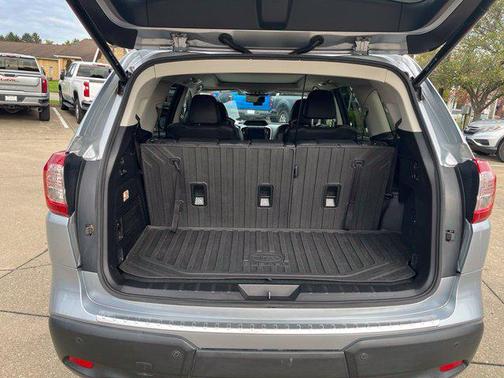 Ice Silver Metallic 2021 Subaru Ascent Touring 7-Passenger