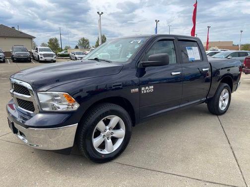True Blue Pearl 2018 RAM 1500 SLT