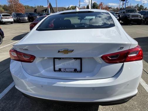 2024 Chevrolet Malibu FWD 1LT