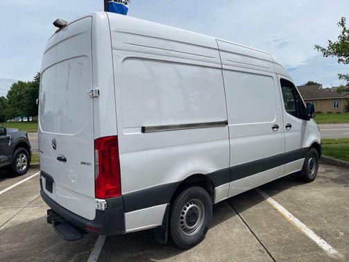 Arctic White 2025 Mercedes-Benz Sprinter 2500 Standard Roof
