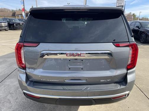 2022 GMC Yukon SLT