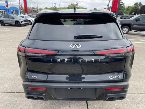 2025 INFINITI QX60 Luxe