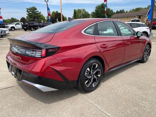 Ultimate red 2025 Hyundai SONATA SEL